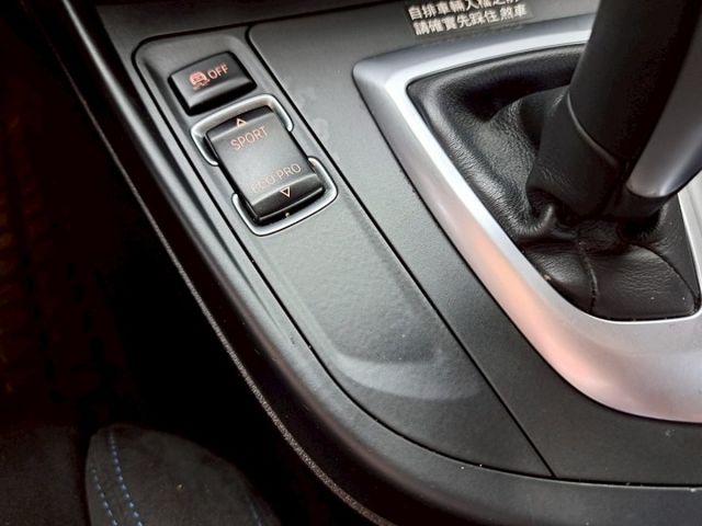1 SERIES F20  第13張相片