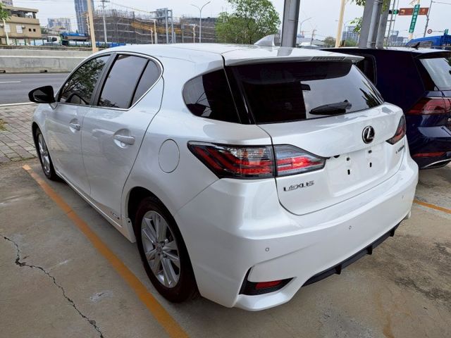 CT200H  第16張相片
