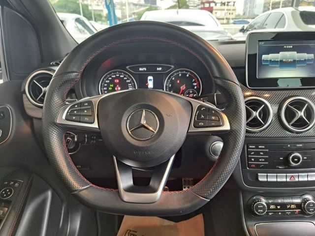 B-CLASS W246  第7張相片