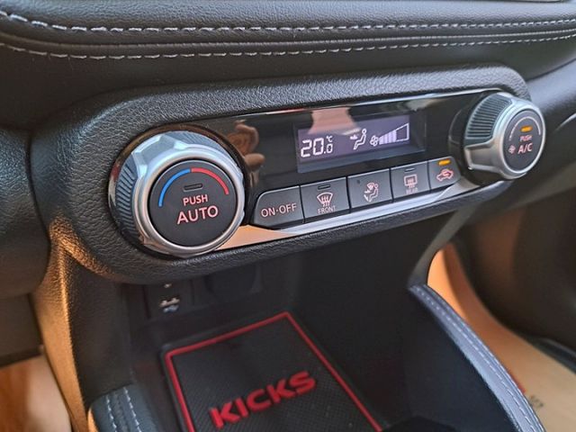 KICKS  第14張相片
