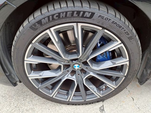 7 SERIES SEDAN  第20張相片