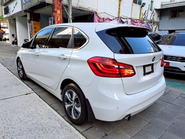 2 SERIES ACTIVE TOURER  第16張相片