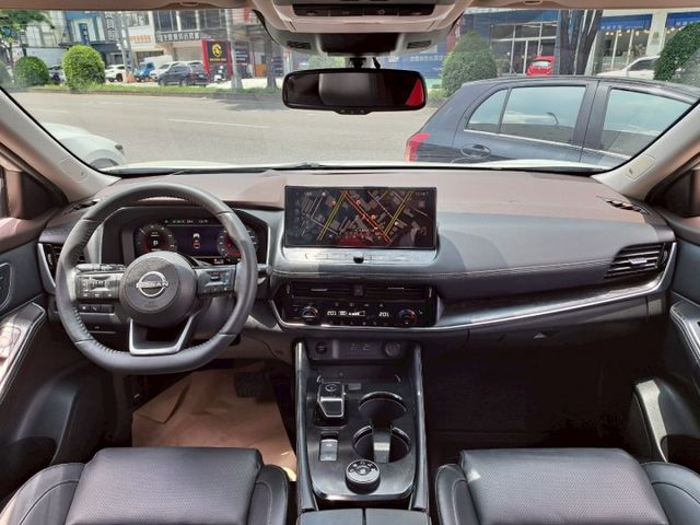 X-TRAIL  第6張相片