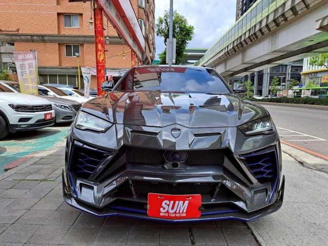 MANSORY碳纖維套件精品車 B&Q環繞音響 全景天窗 環景  第2張相片