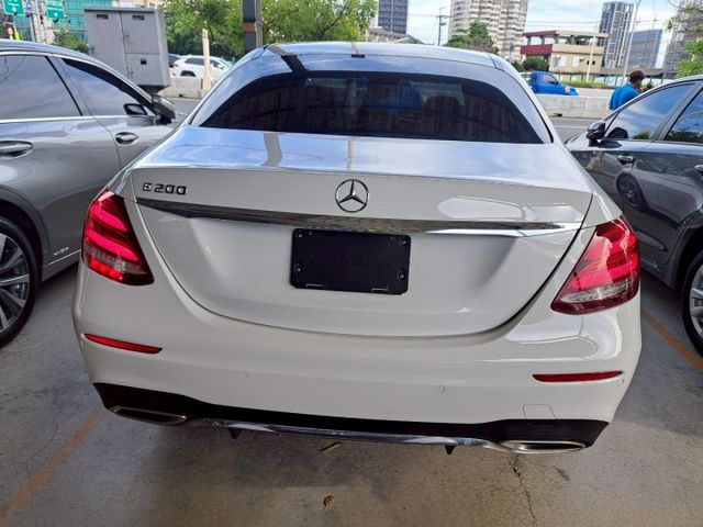 E-CLASS W213  第17張相片