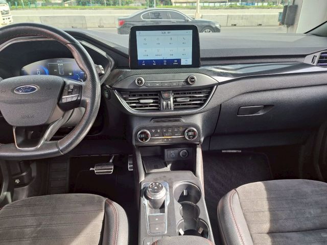 KUGA  第8張相片