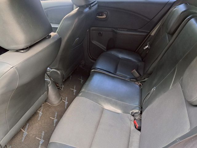 YARIS  第5張相片