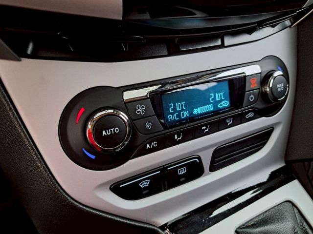 FOCUS TDCI  第14張相片
