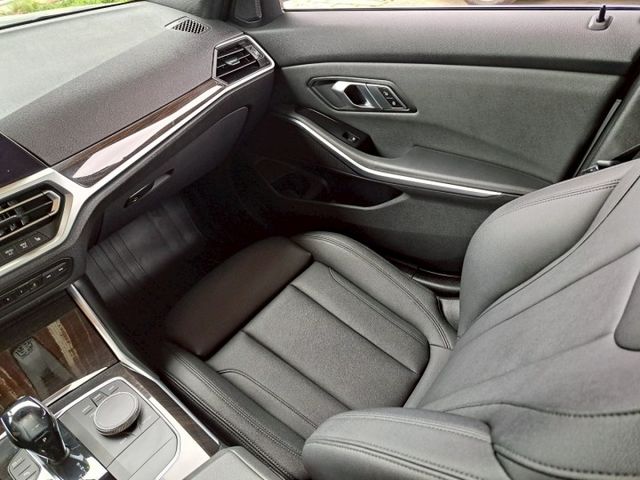3 SERIES SEDAN G20  第9張相片