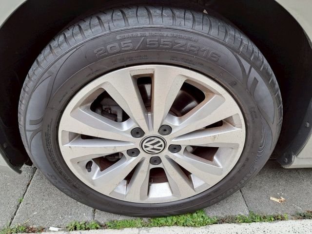 GOLF SPORTSVAN  第20張相片