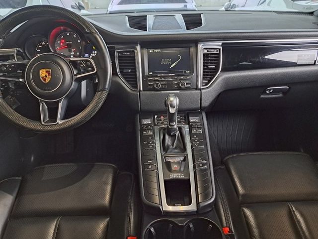 MACAN  第8張相片