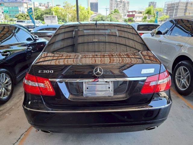 E-CLASS W212  第17張相片