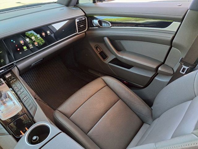 PANAMERA  第9張相片