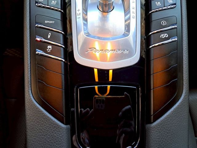 PANAMERA  第12張相片