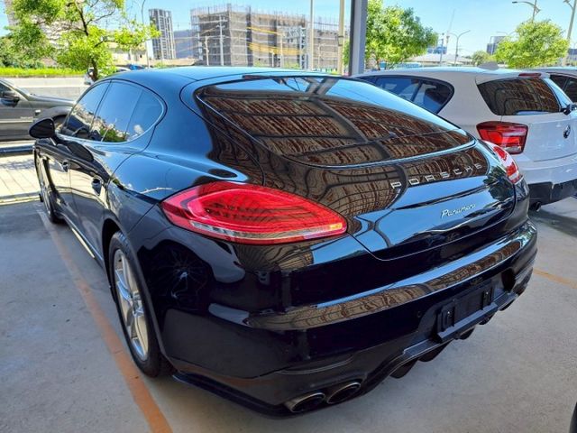 PANAMERA  第16張相片