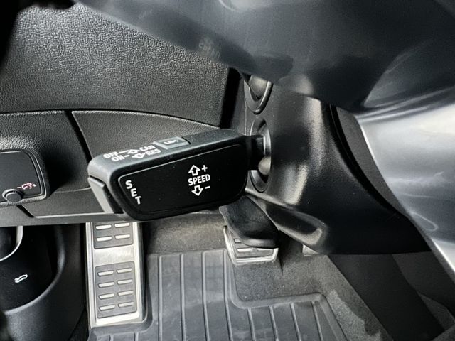 S-LINE套件 氣氛中逼新車 只有一台先搶先贏 里程只跑2萬 原鈑件  第10張相片