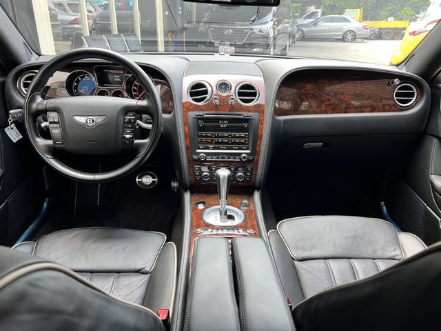 Bentley整車均在於英國Crewe工廠中，採用純手工所打造 原價 1280萬 現在入手不用1折價！  第6張相片