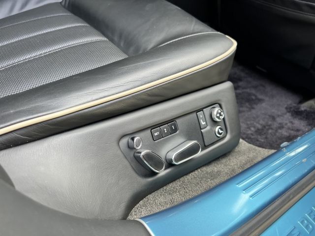 Bentley整車均在於英國Crewe工廠中，採用純手工所打造 原價 1280萬 現在入手不用1折價！  第17張相片