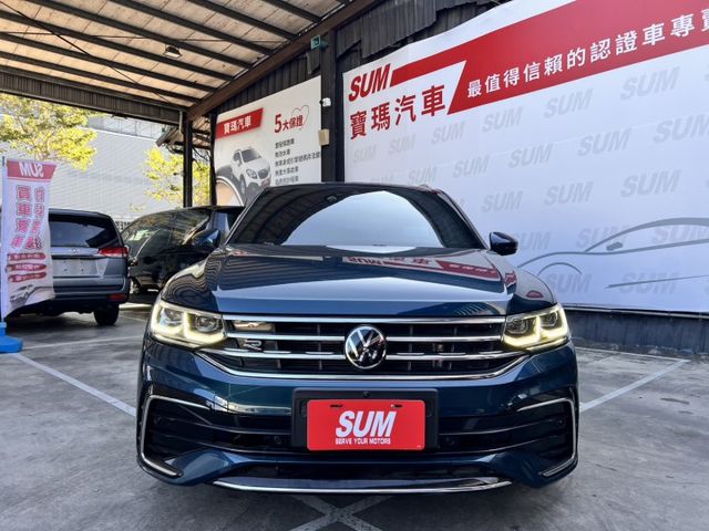 245 匹渦輪動力＋4MOTION 四驅，讓彎道與天候都不再是限制； R-Line 專屬運動外型與數位座艙  第3張相片