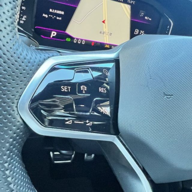 245 匹渦輪動力＋4MOTION 四驅，讓彎道與天候都不再是限制； R-Line 專屬運動外型與數位座艙  第11張相片