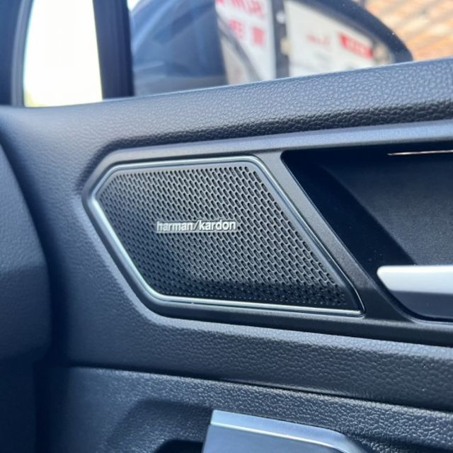 245 匹渦輪動力＋4MOTION 四驅，讓彎道與天候都不再是限制； R-Line 專屬運動外型與數位座艙  第19張相片