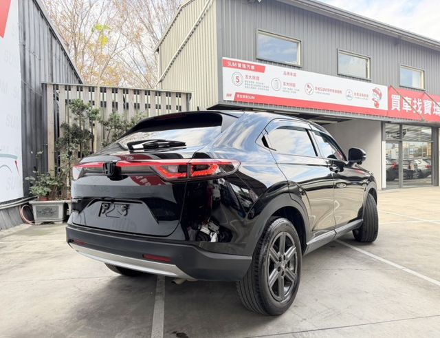 HR-V 1.5 Prestige 尊榮版 外型更洗鍊、科技更到位，HR-V 全新世代進化，為日常用車帶來更高質感與安心  第2張相片
