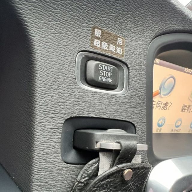 Volvo S60 D4 豪華版 省油有力・北歐安全房車  第14張相片