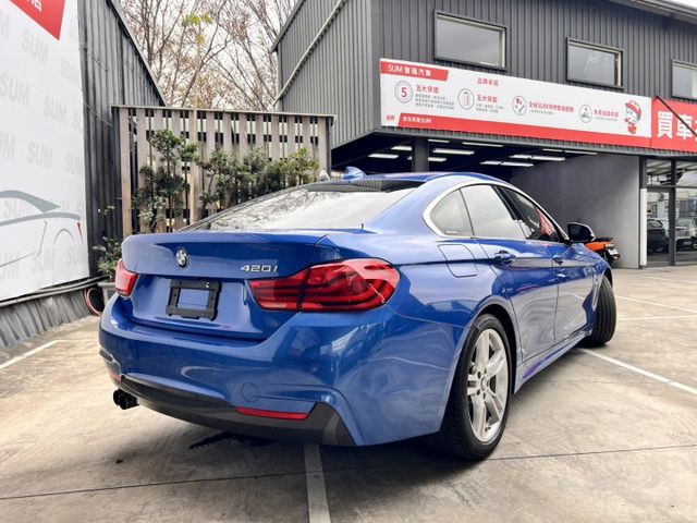 以跑車比例結合四門實用性，無窗框車門、Hofmeister kink C柱設計，外型典雅又不失運動氣息。內裝走豪華路線，  第2張相片