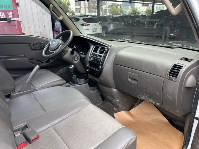 超難得跑少貨車！只跑7萬多！手排 柴油 框式 標準鐵床 老板賺錢好幫手！  第5張相片