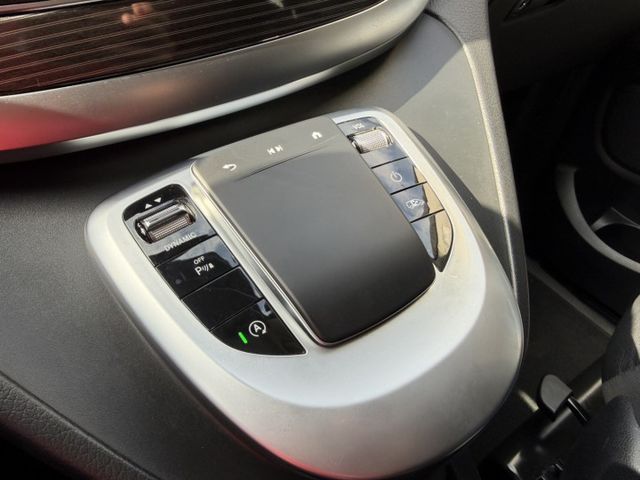 豪華七人座首選 電動側滑門＋高坐姿，上下車便利  小包車、商務接送、機場接駁  第17張相片