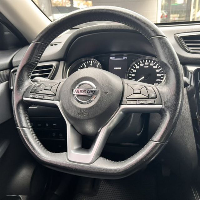 智行版 車況佳 大空間 × 高安全 × 全家都適合的國民休旅 智慧定速 盲點警示 360°環景 車道偏離  第10張相片