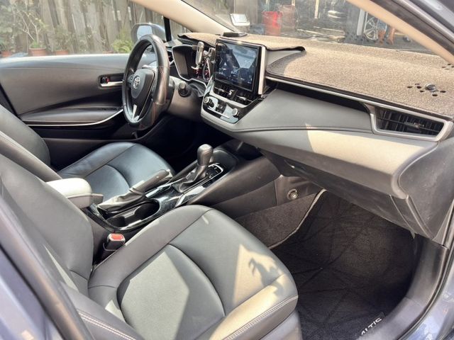 豪華版 客人年前車換車 低於行情~優惠給這幾天要買車的 朋友們！盡速前來哦！  第6張相片