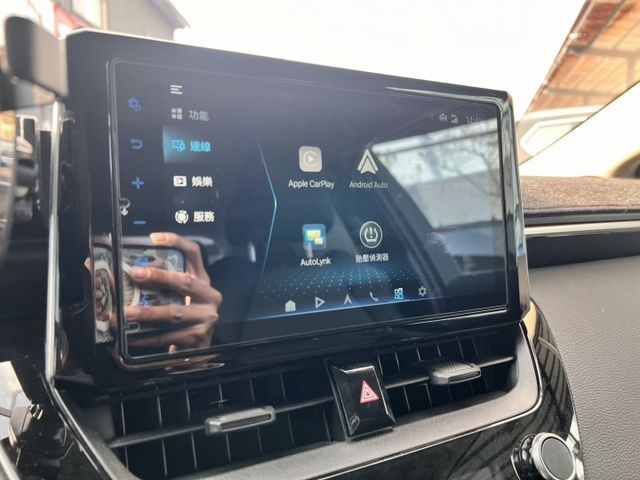 豪華版 客人年前車換車 低於行情~優惠給這幾天要買車的 朋友們！盡速前來哦！  第11張相片