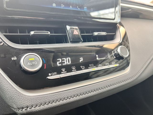 豪華版 客人年前車換車 低於行情~優惠給這幾天要買車的 朋友們！盡速前來哦！  第13張相片