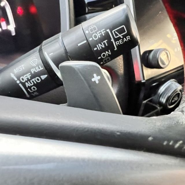 23年式 熱銷款5.5代 一台「好開、安全、空間大、保值性高」的家庭休旅  第13張相片