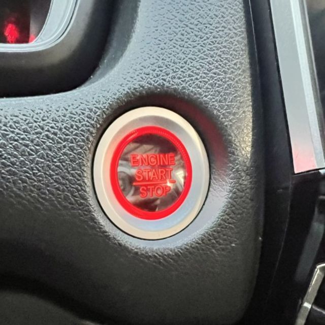 23年式 熱銷款5.5代 一台「好開、安全、空間大、保值性高」的家庭休旅  第14張相片