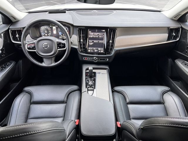 V90 Cross Country B5 Momentum 稀有釋出 旗艦跨界旅行車 錯過可能就沒下一台了。  第6張相片