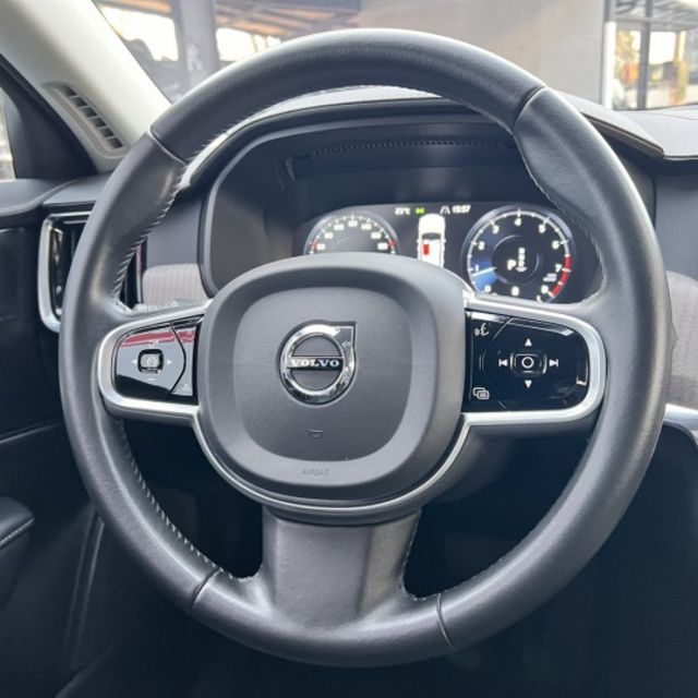 V90 Cross Country B5 Momentum 稀有釋出 旗艦跨界旅行車 錯過可能就沒下一台了。  第10張相片