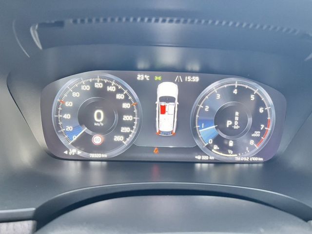 V90 Cross Country B5 Momentum 稀有釋出 旗艦跨界旅行車 錯過可能就沒下一台了。  第11張相片