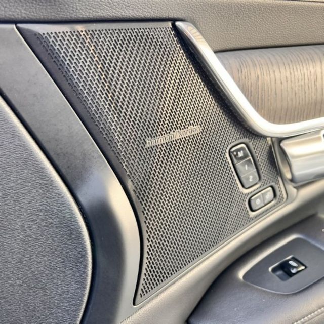 V90 Cross Country B5 Momentum 稀有釋出 旗艦跨界旅行車 錯過可能就沒下一台了。  第12張相片