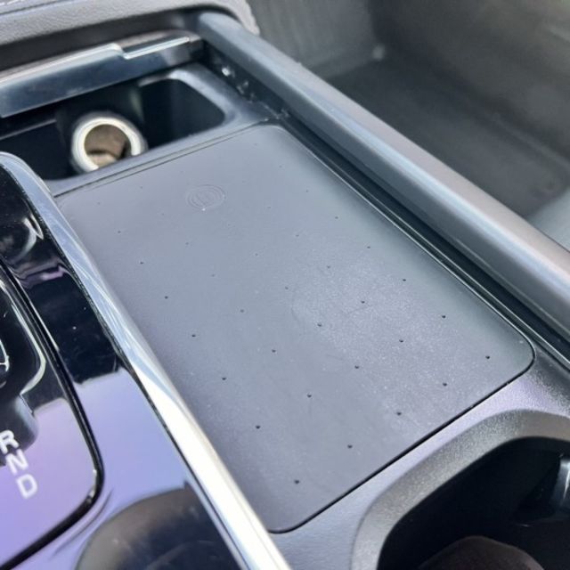 V90 Cross Country B5 Momentum 稀有釋出 旗艦跨界旅行車 錯過可能就沒下一台了。  第17張相片