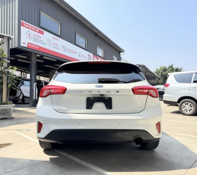 Focus 5D 1.5 成真型  1.5L Ti-VCT高效引擎，動力順暢省油  底盤操控一流，彎道穩定好開  第4張相片