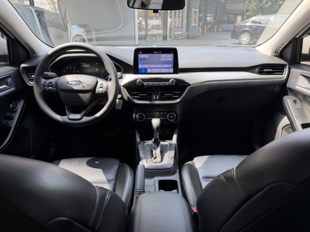 Focus 5D 1.5 成真型  1.5L Ti-VCT高效引擎，動力順暢省油  底盤操控一流，彎道穩定好開  第5張相片