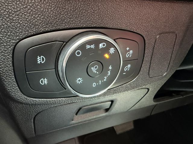 Focus 5D 1.5 成真型  1.5L Ti-VCT高效引擎，動力順暢省油  底盤操控一流，彎道穩定好開  第9張相片