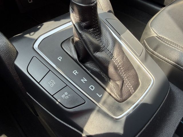 Focus 5D 1.5 成真型  1.5L Ti-VCT高效引擎，動力順暢省油  底盤操控一流，彎道穩定好開  第14張相片