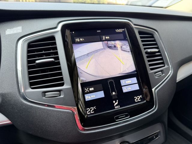 D5 Momentum 七人座 想找一台「安全無敵＋空間夠大＋全家都安心」的休旅車，XC90就是標準答案  第16張相片