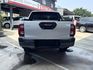 Toyota Hilux 2.8 柴油 陪我上山下海、跑市集載貨的最佳戰友 真正用實力說話的一台車  第4張縮圖
