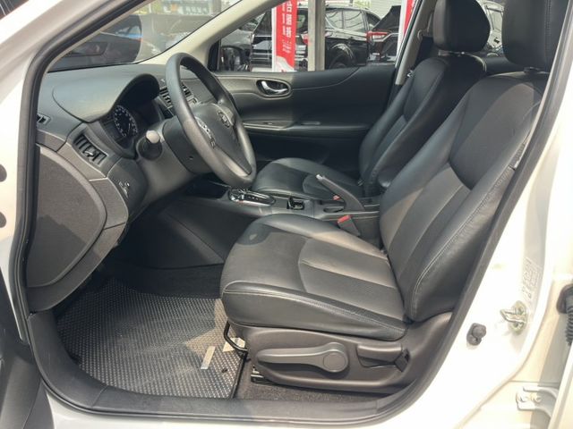 豪華版 選一台懂家的車，就是選一種溫暖的生活方式。Tiida，不只是代步，更是家的延伸  第7張相片