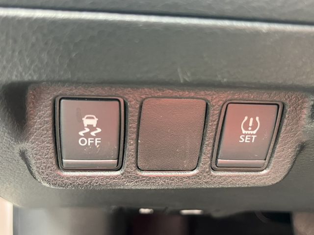 豪華版 選一台懂家的車，就是選一種溫暖的生活方式。Tiida，不只是代步，更是家的延伸  第11張相片