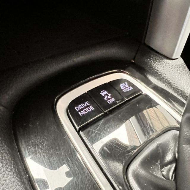 豪華版  省油神車首選 【為何大家都選Toyota】耐用、省油、保值高＝養車無壓力  第14張相片